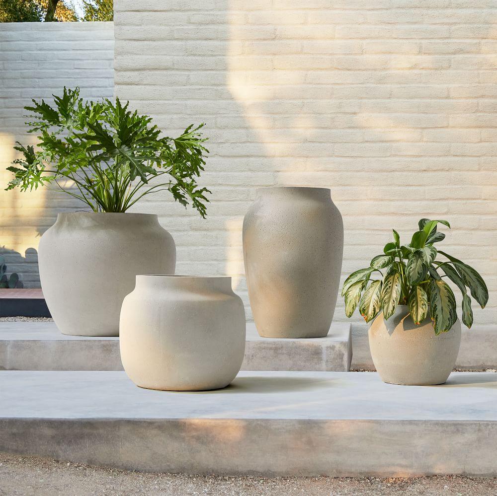 Outdoor Planters - LOOMLAN