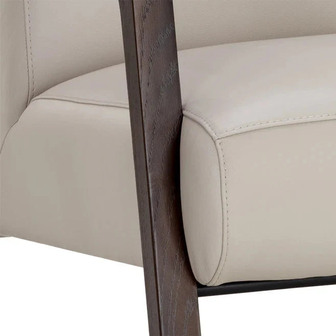 Neymar Lounge Chair Light Grey Leather With Oak Wood