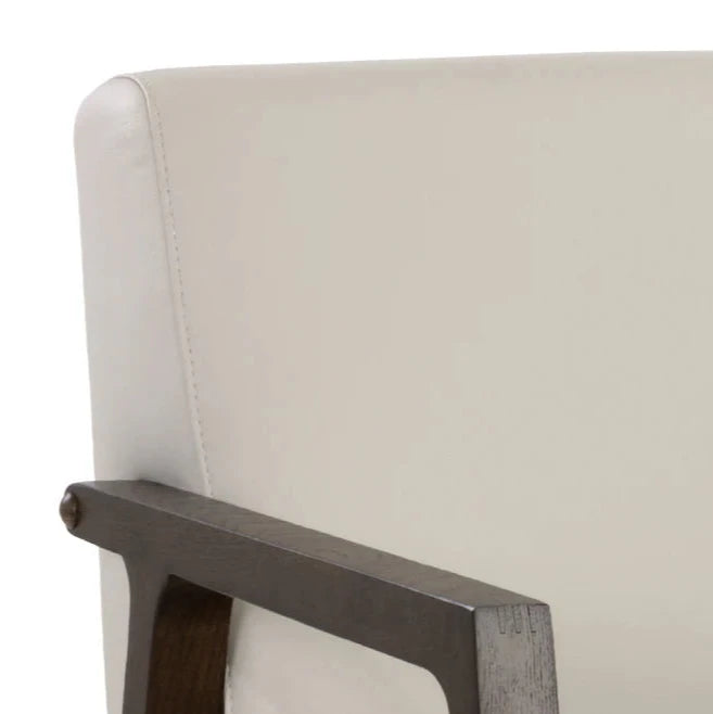 Neymar Lounge Chair Light Grey Leather With Oak Wood