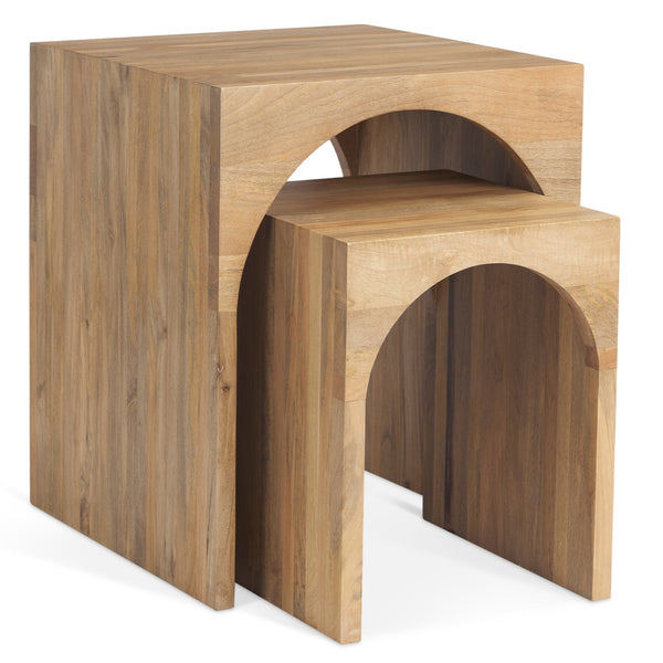 Chloe Cottage Wood Nesting Table (Set of 2)
