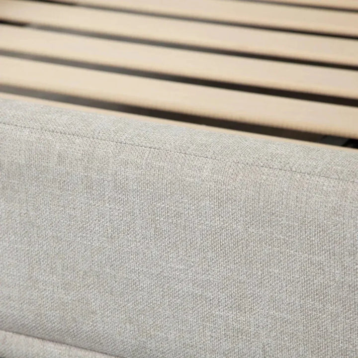 Leandro ClarksonLow Profile Bed Frame - LOOMLAN - Diamond Sofa - Beds