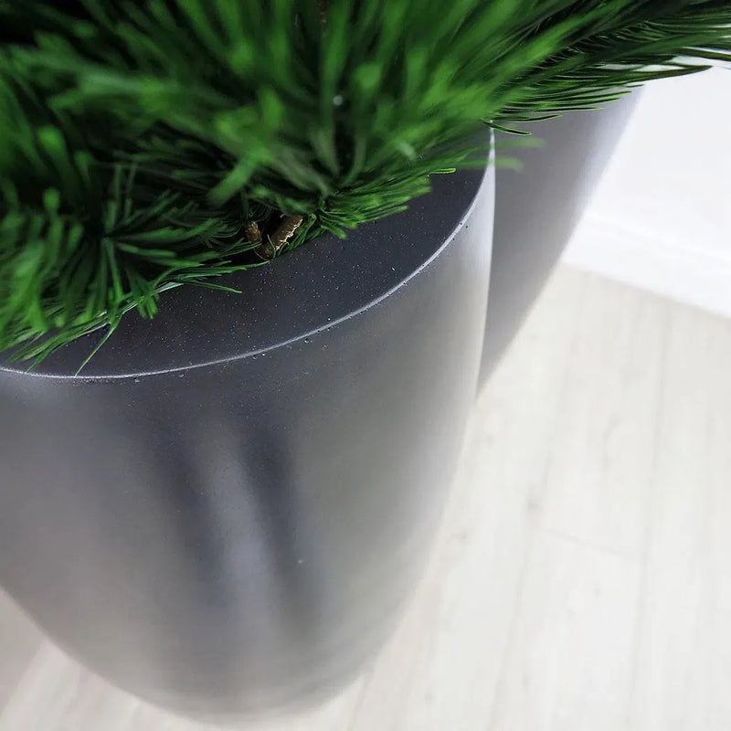 New Bullet Outdoor Fiberglass Planter-Planters-Le Present-LOOMLAN