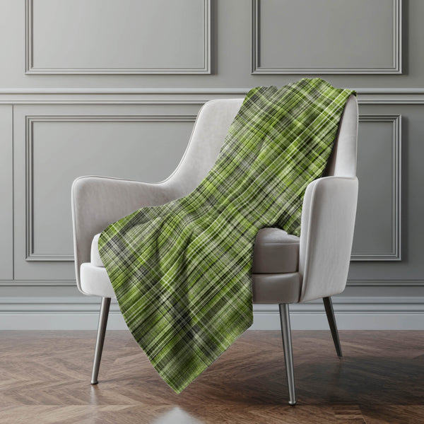 Plaid 50" x 70" Throw Blanket