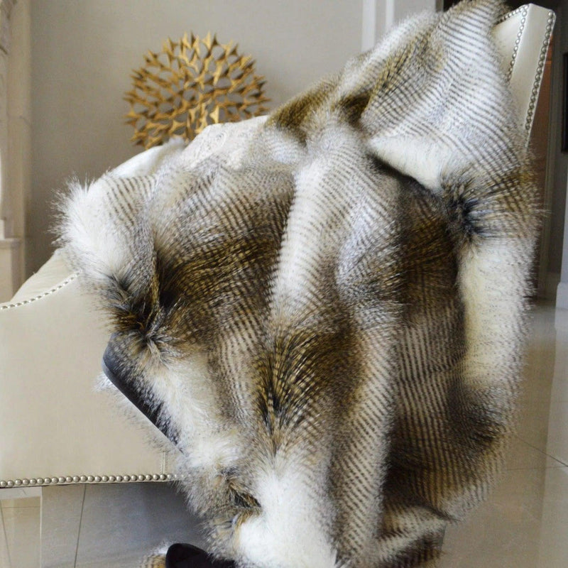 Alaskan Hawk Corded Throw Throw Blankets LOOMLAN By D.V. Kap