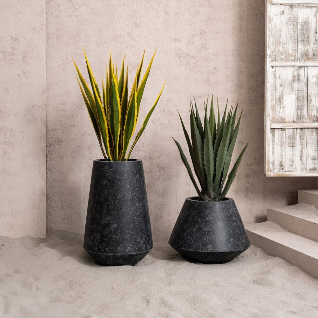 Nile Durable Fiberglass Made Planter - LOOMLAN - Le Present - Planters